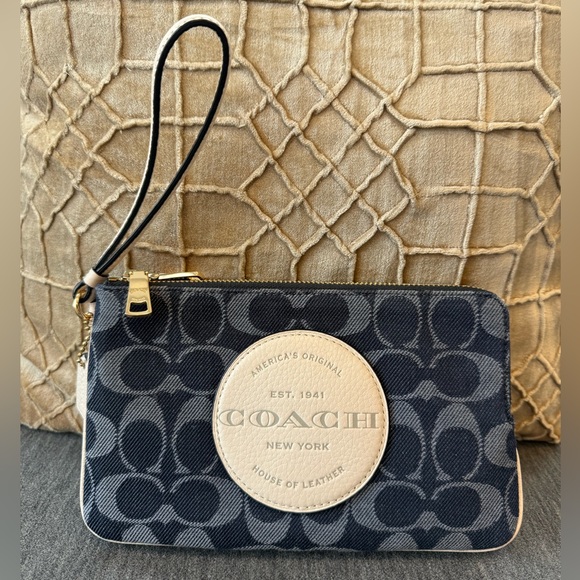 Coach Navy and Cream Signature Bag